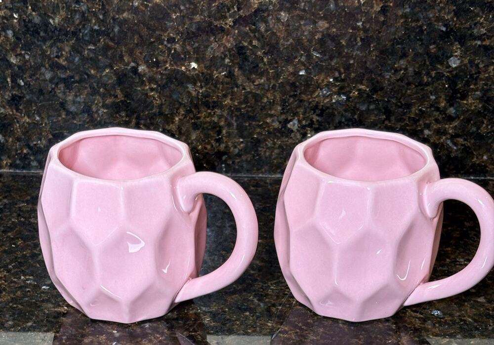 Set of 2 Harry and David Honeycomb Ceramic Coffee Pink Tea Mug